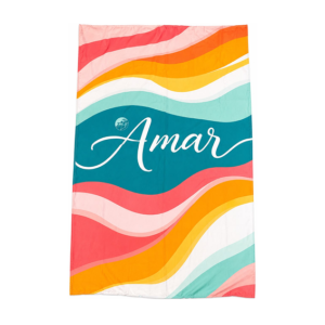 canga de praia colorida amar com estampa de ondas